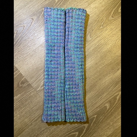 SOLD!!! Knitted Ballet Leg Warmers - Child size 8 - Women’s S - Picture 2 of 4